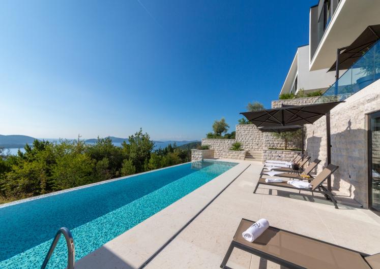 Image of Elena & Frida Residence