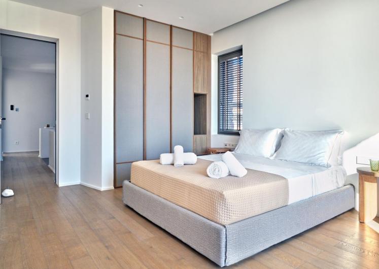 Image of White Velvet