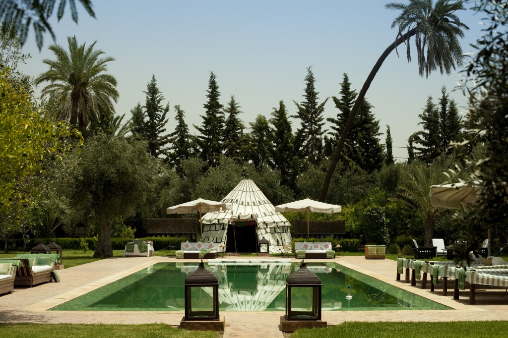 pool-and-small-moroccan-tent