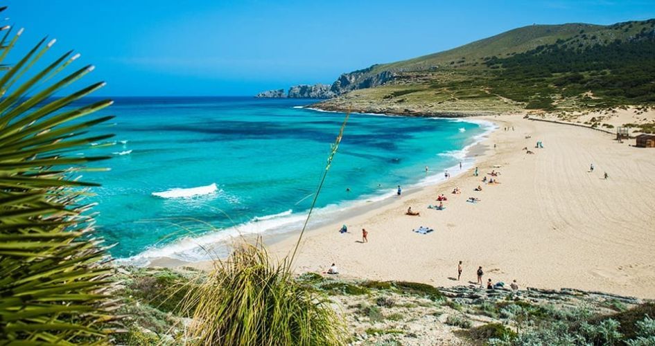 best beaches in Mallorca, Mallorca beach holiday, Balearics holiday, best beaches in the Balearics, Cala Mesquida