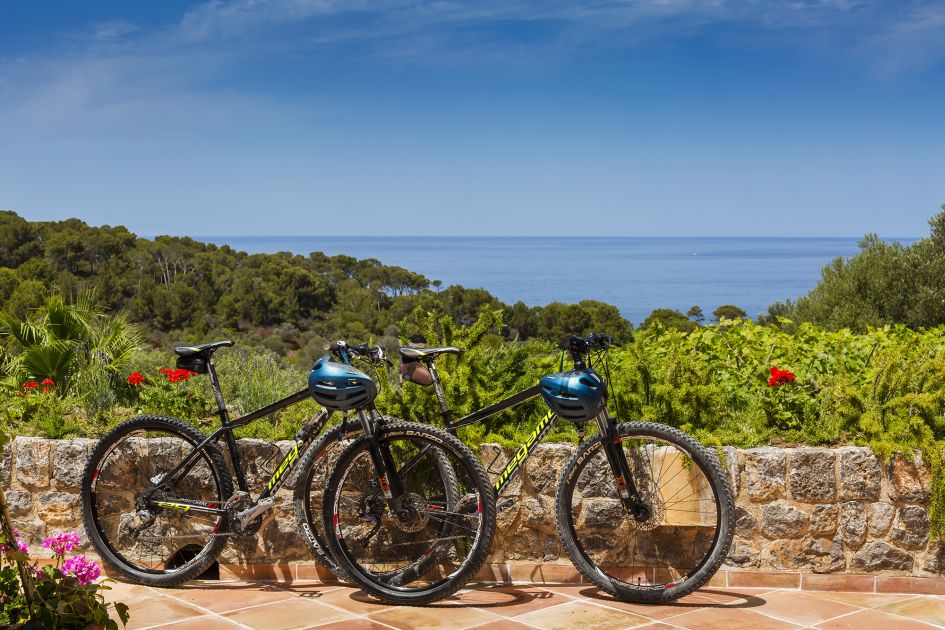 cycling in Mallorca, cycling holiday mallorca, luxury holiday Majorca, luxury villa holiday Mallorca