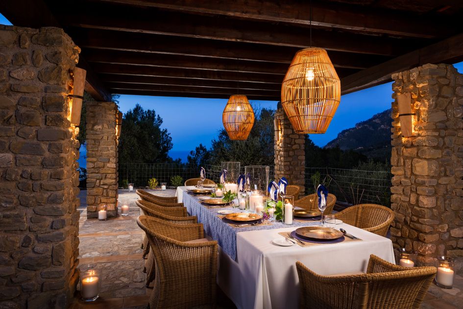 Dining at Son Balagueret, catered villas Mallorca, luxury catered villa Majorca