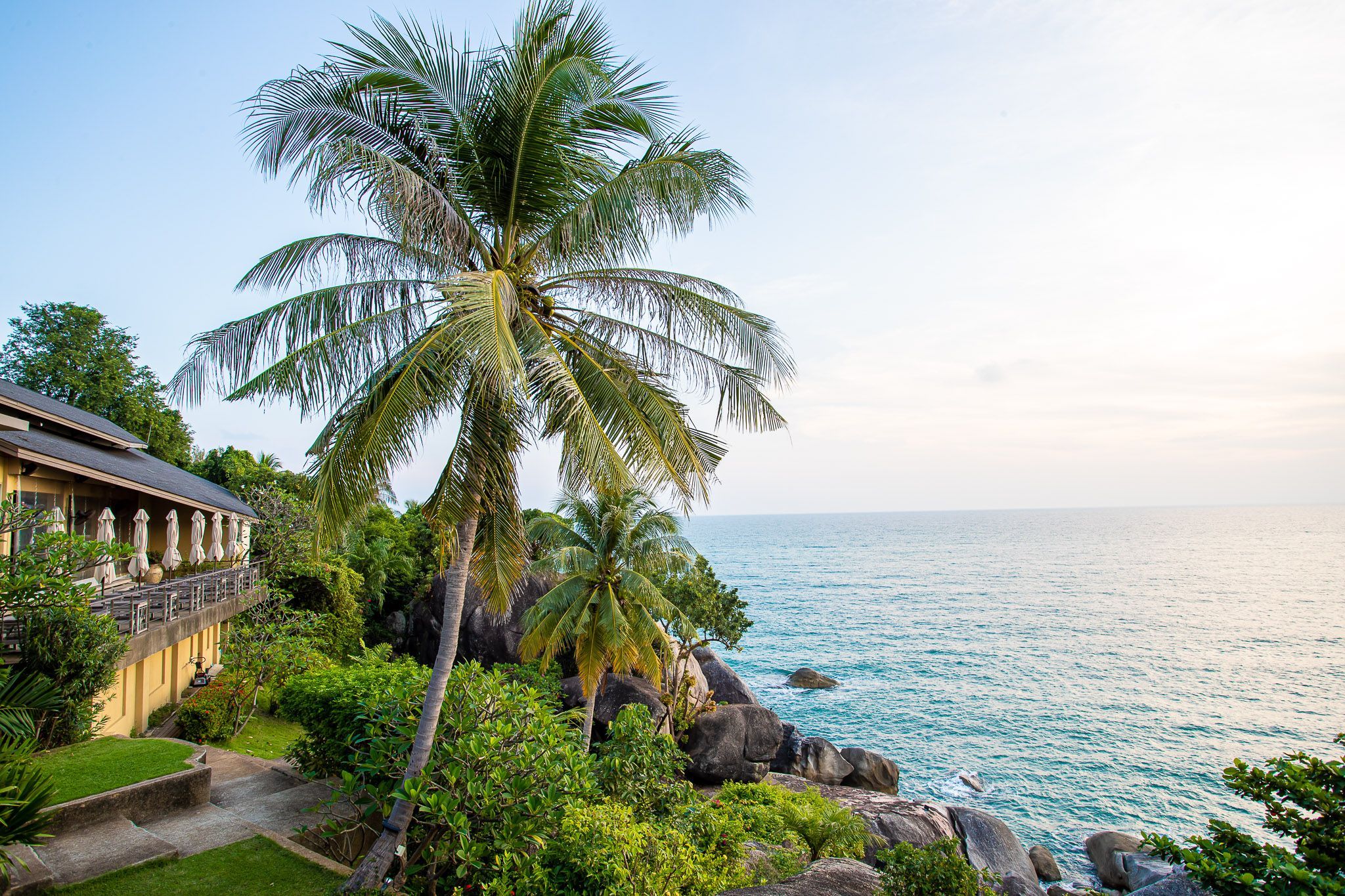Stunning view across ocean and cliffs from The Cliff Bar and Grill in Koh Samui.