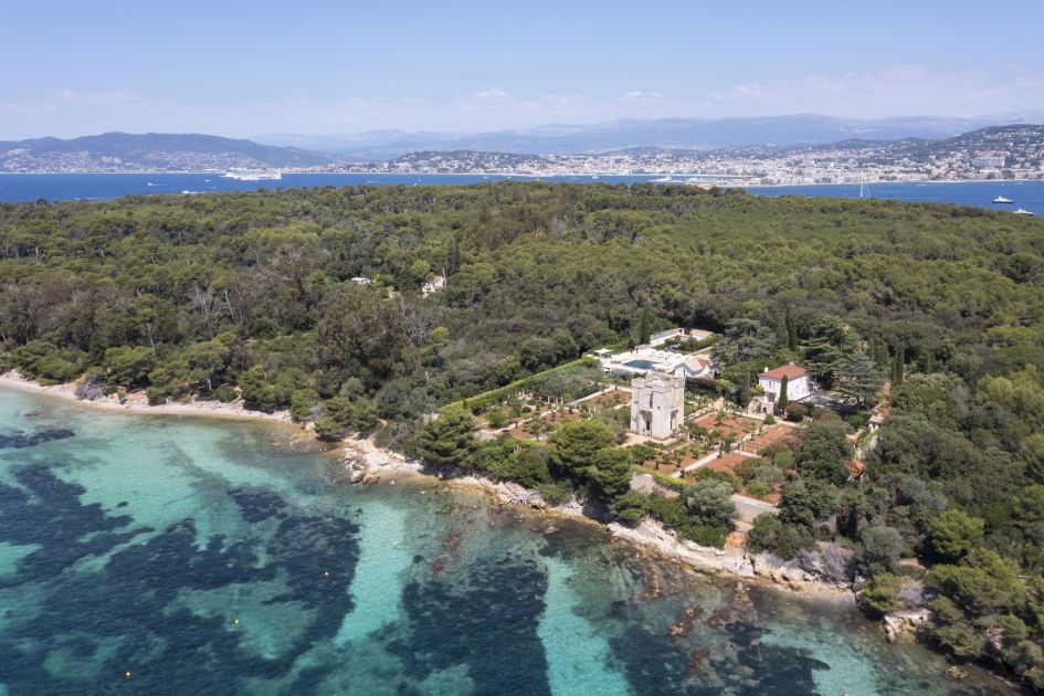 Le Grand Jardin in Cannes, with view of St Marguerite Island. It is one of the most exclusive luxury villas in Cannes.