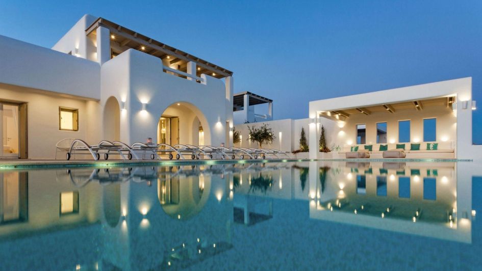 Luxury holidays in Paros don't come with a much better base than Villa Turquoise. Made up of two luxury properties, it's perfect for large group holidays on the northern side of the island.